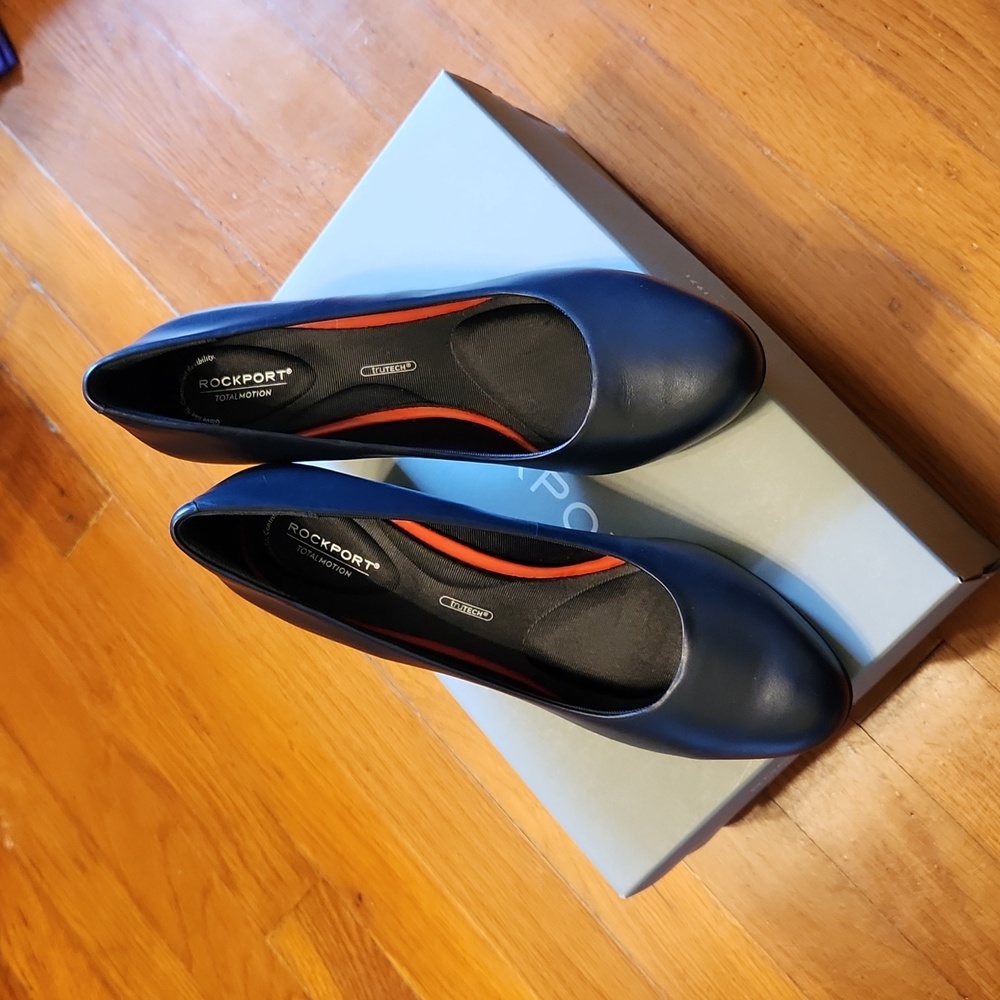Rockport Leah Navy Heels